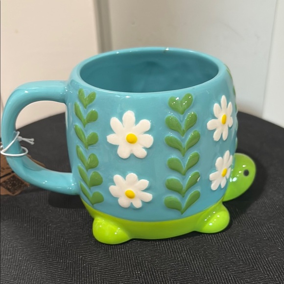 Lang Turtle Mug with Floral Design - Picture 4 of 7